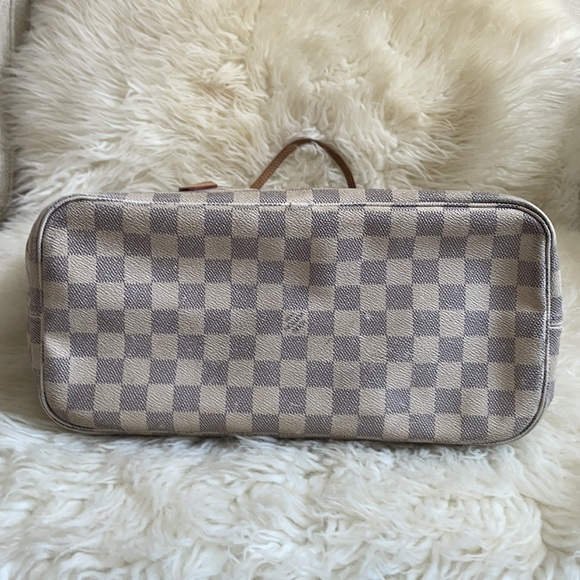 Louis Vuitton Damier Azur MM Neverfull - Picture 6 of 17